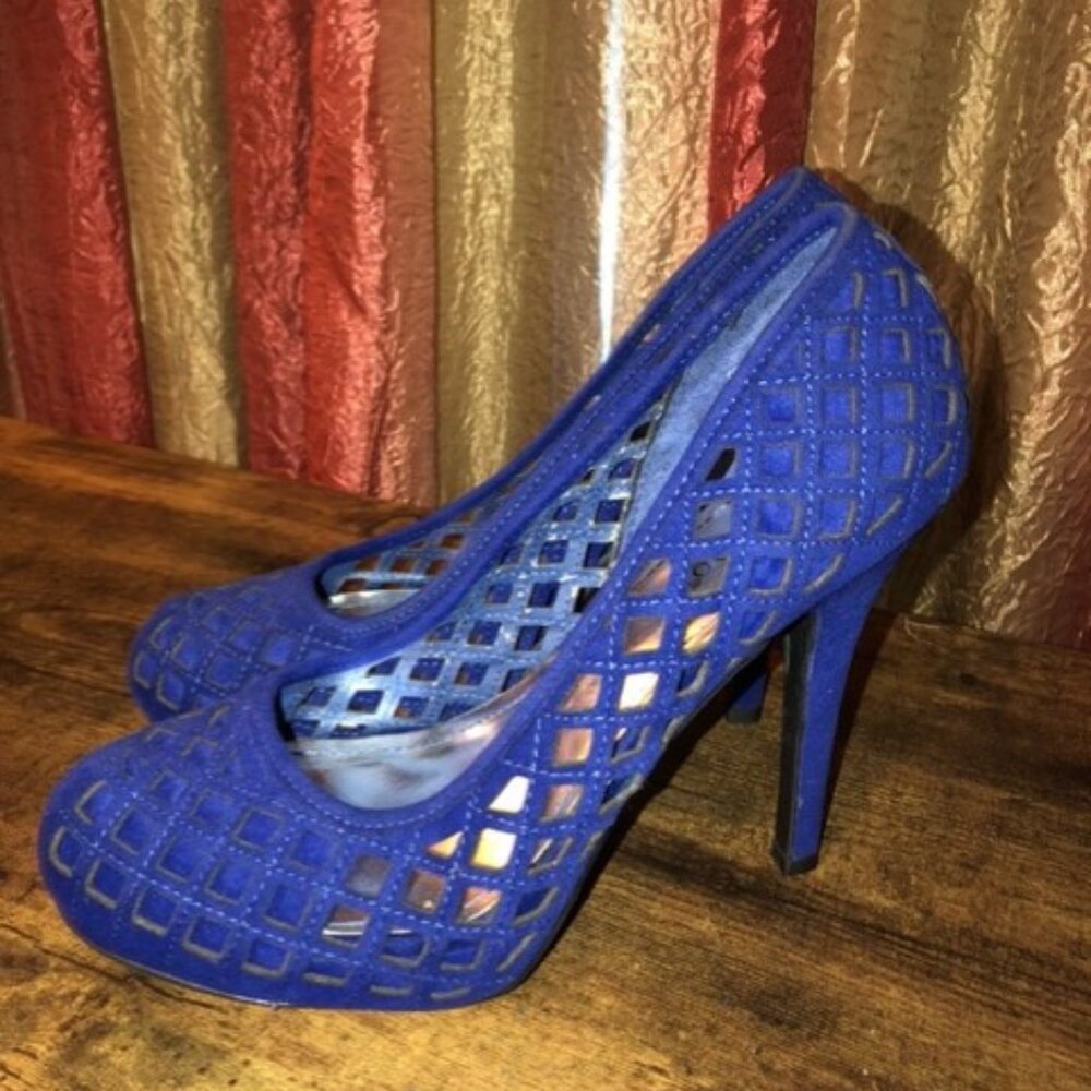 New Bamboo 8.5 Blue Pumps